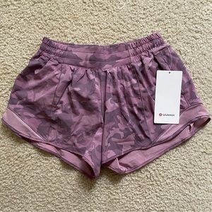 NWT Lululemon hotty hot shorts